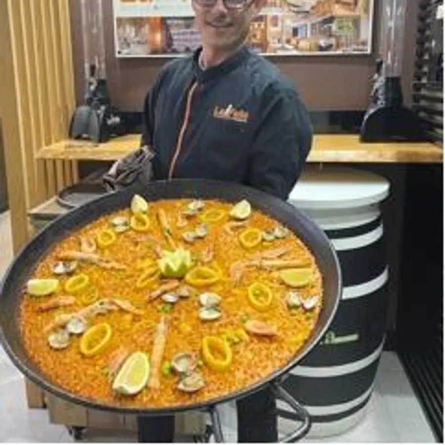 Arroz recién hecho en La Falla